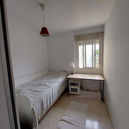 Piso Centrico De Dos Dormitorios La Línea de la Concepción Exterior foto